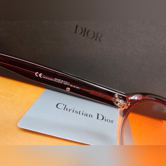 DIOR Sunglasses FULL INCLUSION with Case, Box, CD Card, CD Cloth, And COA - Picture 8 of 11